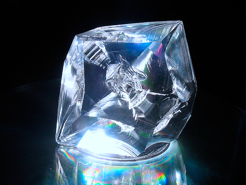 突破線寬調(diào)控瓶頸！LBO晶體如何塑造光參量振蕩器的未來？