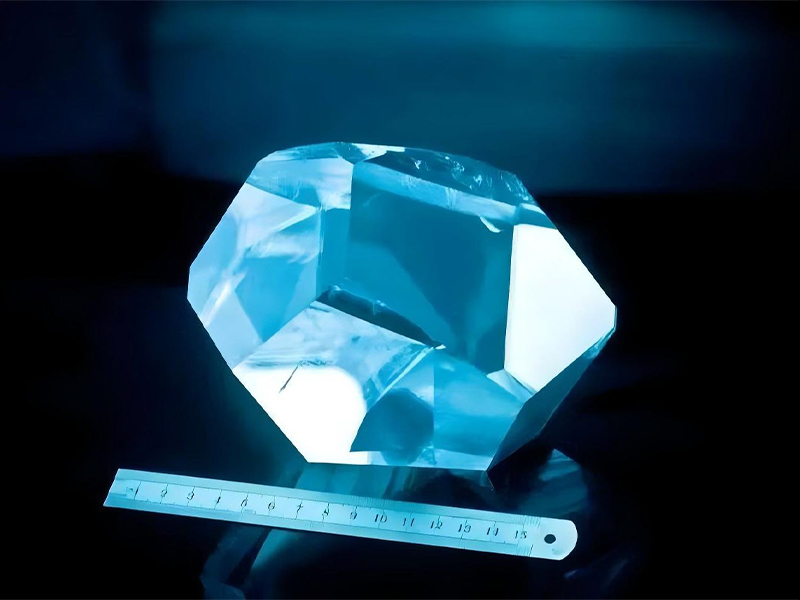 LBO晶體在DUV光刻機(jī)中的作用