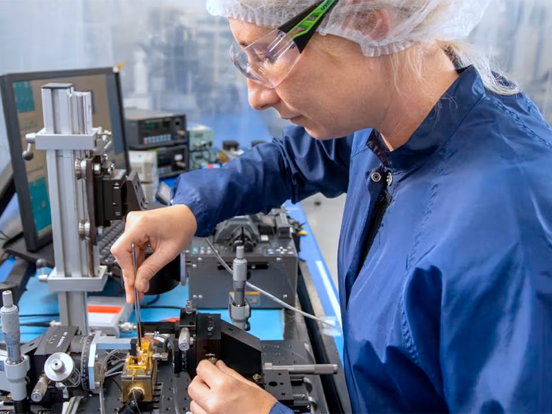 光纖耦合聲光調(diào)制器：精妙小巧封裝，持續(xù)塑造未來